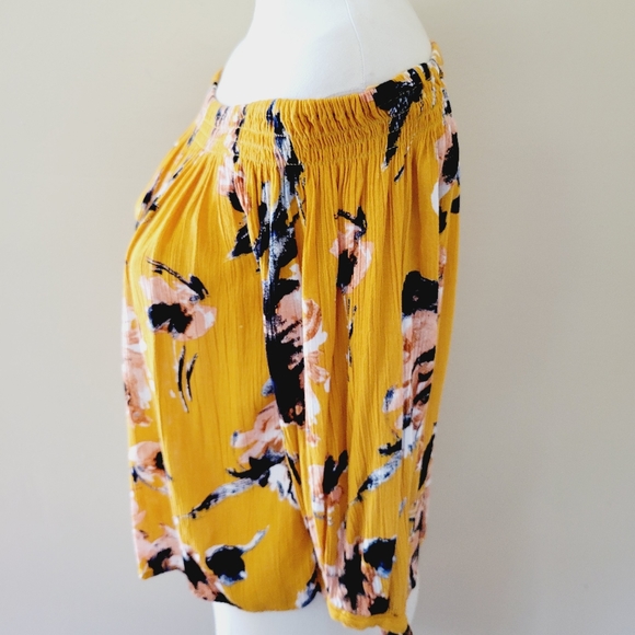 One Clothing floral off shoulder blouse size large - Picture 5 of 8